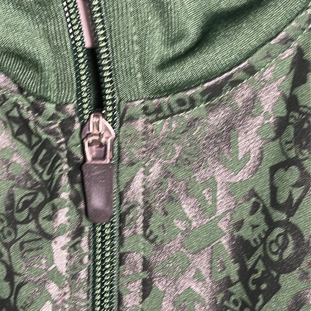 Nike Livestrong 10/2 dark green and Yellow University of Oregon zip up Jacket